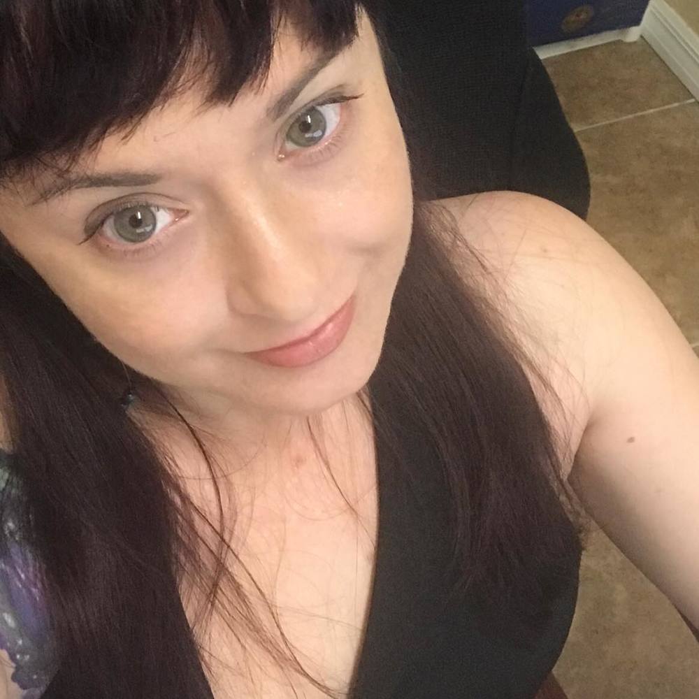 Meet your Posher, Tara